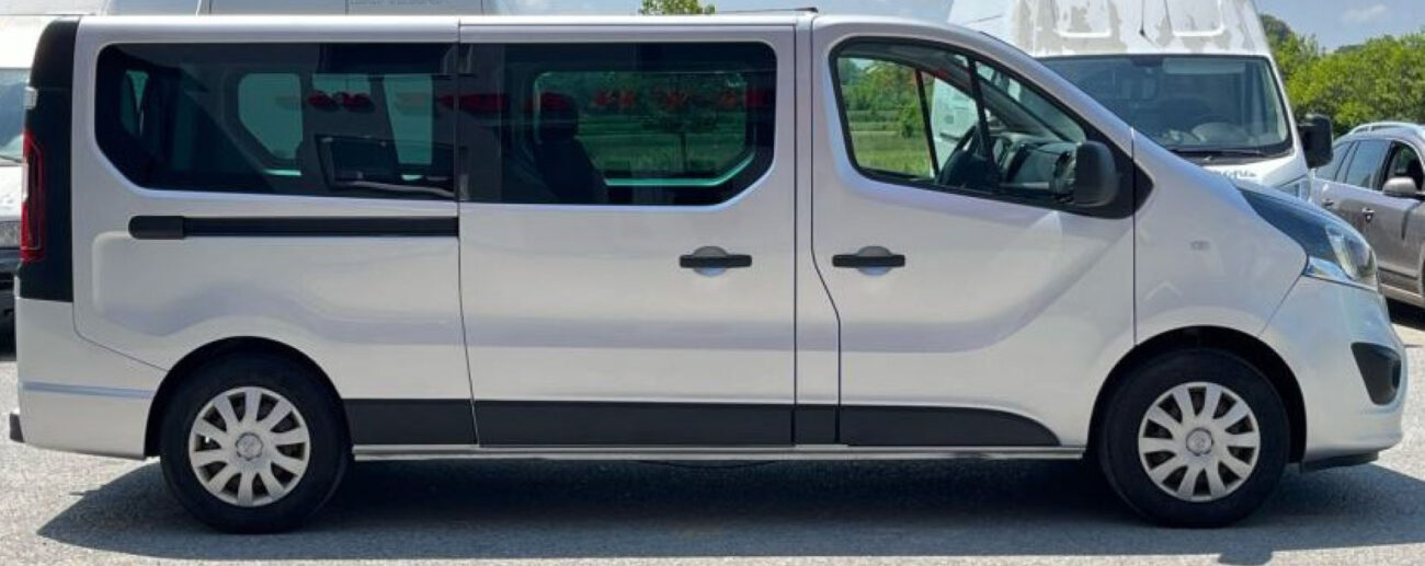 Opel vivaro 8 plus driver